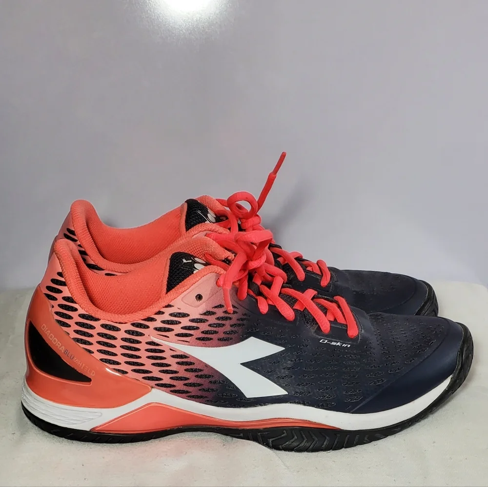 Diadora Women's Size 9 Blushield Speed 2 Sneakers.